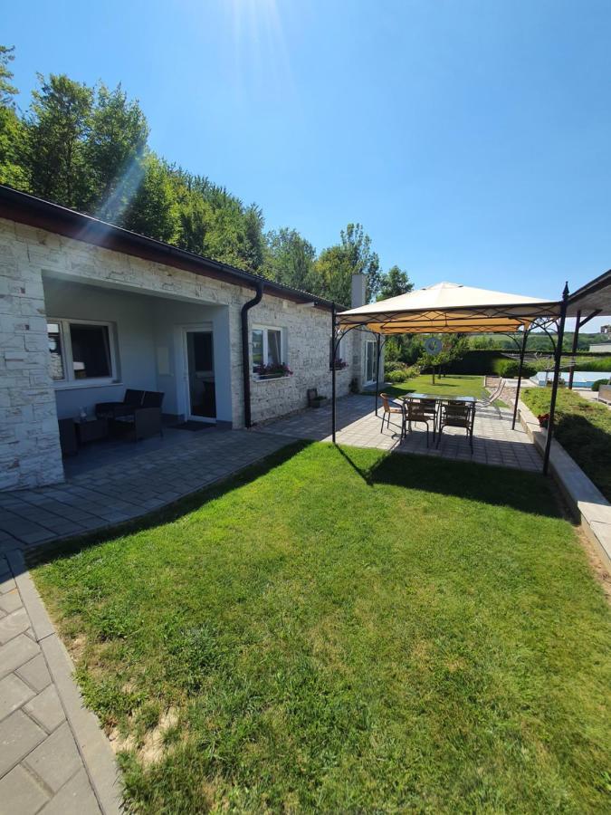 Apartman Kurdejov Hustopeče Exterior foto