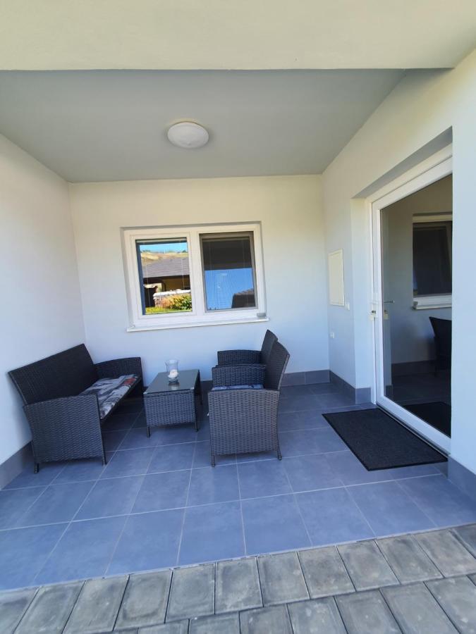 Apartman Kurdejov Hustopeče Exterior foto