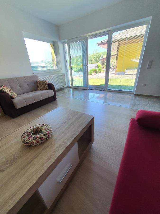 Apartman Kurdejov Hustopeče Exterior foto