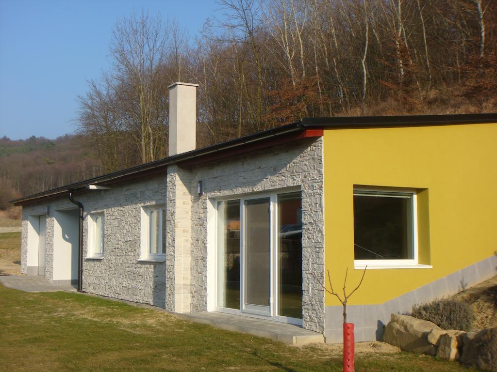 Apartman Kurdejov Hustopeče Exterior foto